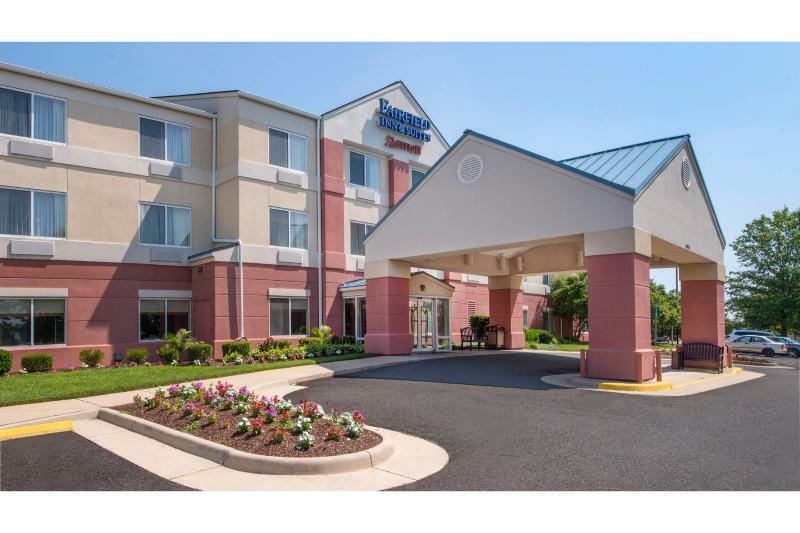 Fairfield Inn & Suites Dulles Airport Sterling Exterior photo